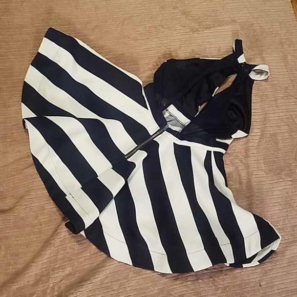 Navy White Flair out dantity dress - Picture 4 of 4